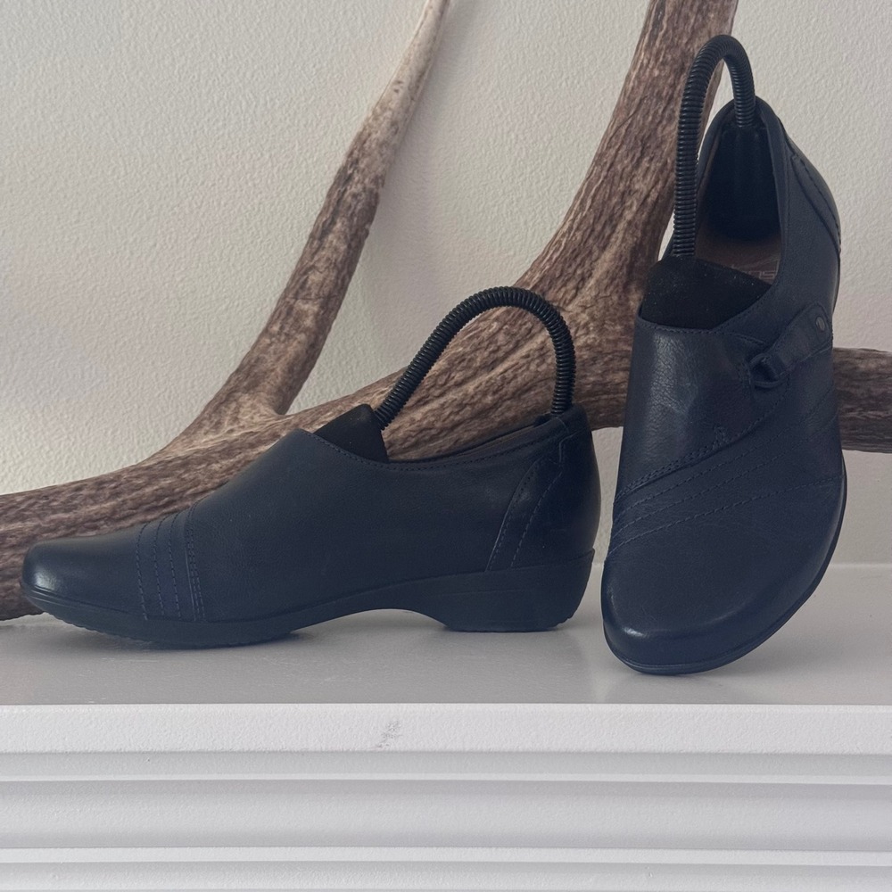 Dansko Navy Blue Leather Slip On Loafers Low Wedge Comfort Shoes Size 5.5